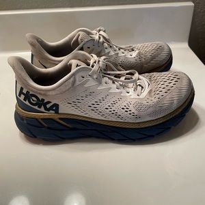 womens hokas